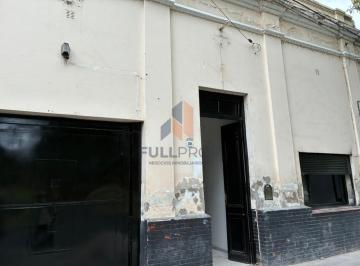 Casa · 200m² · 7 Ambientes · Alquiler Casa con Destino Comercial/oficina/gastronomico en Catamarca Al 300