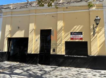 Casa · 200m² · 7 Ambientes · Alquiler Casa con Destino Comercial/oficina/gastronomico en Catamarca Al 300