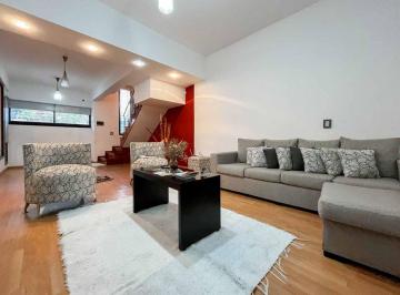 Casa · 178m² · 6 Ambientes · 1 Cochera · Casa 3 Dorm. en Venta La Plata 45 y 23
