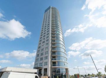Departamento · 145m² · 4 Ambientes · 1 Cochera · Alquiler Dpto. 3 Dormi. con Cochera Amarras I