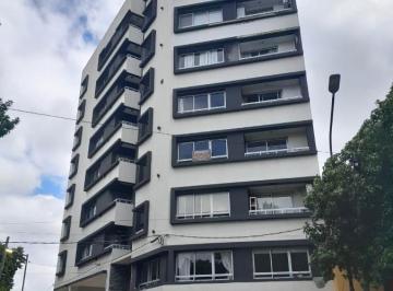 Departamento · 50m² · 2 Ambientes · 1 Cochera · Departamento en La Plata