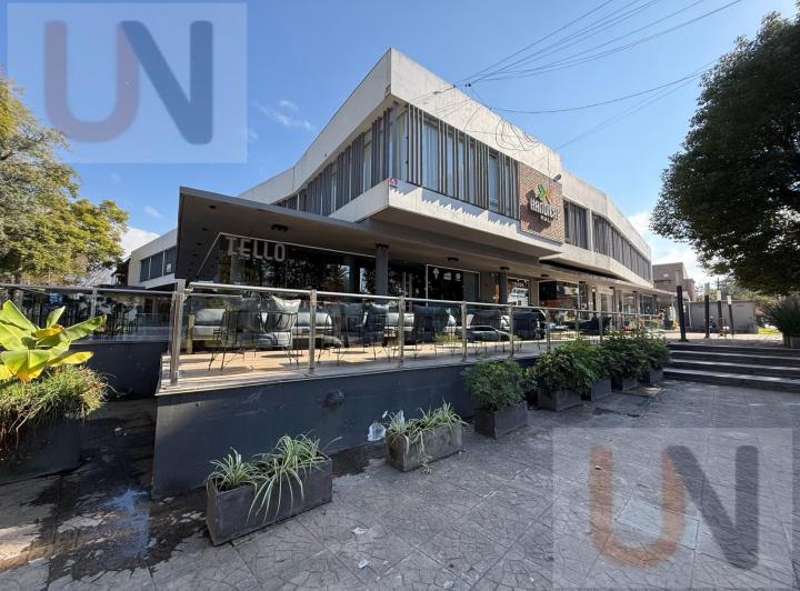 Local comercial · 25m² · 1 Ambiente · 1 Cochera