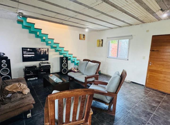Casa · 128m² · 5 Ambientes · 2 Cocheras