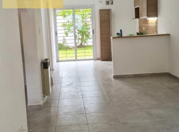 Casa · 120m² · 5 Ambientes · 1 Cochera · Nuevo Poeta Lugones - Excelente Entorno - a m de Circunvalación