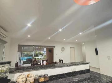 Casa · 165m² · 6 Ambientes · Casa en Venta - 3 Dorm. 3 Baños - 475 m - Pilar