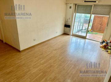 Departamento · 75m² · 3 Ambientes · Departamento 3 Ambientes con Patio en Barracas Alquiler