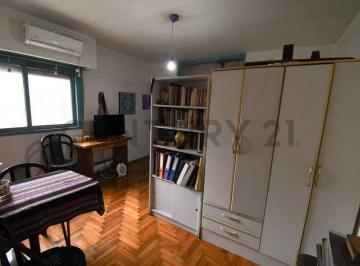 Departamento · 27m² · 1 Ambiente · Venta Monoambiente en Caballito! Apto Profesional!