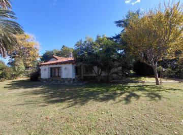 Quinta vacacional · 91m² · 2 Dormitorios · 1 Cochera · Venta Casaquinta 1.200 m² Moreno