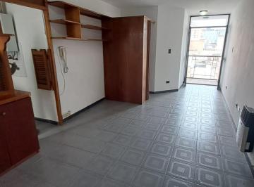 Departamento de 2 ambientes, Córdoba · Vendo Ctro Santiago de Estero 38 Fte 1 Dor Blcon Zna Casa Gobierno