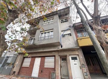 Casa · 180m² · 3 Ambientes · Casa - en Venta