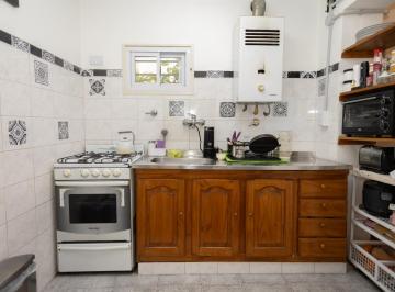 Casa · 50m² · 2 Ambientes · PH en Alquiler de 2 Ambientes en Martinez con Jardín Común