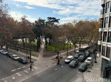 Departamento · 83m² · 3 Ambientes · Departamento en Plaza Mitre Semipiso Todo Externo con Vista a La Plaza