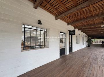 Local comercial · 200m² · 1 Cochera · Local en Alquiler en Tigre, G. B. a. Zona Norte, Argentina