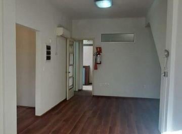 Casa · 59m² · 3 Ambientes · Alquiler en Pocitos 2 Dorm., 2 Baños.