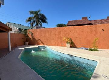 Quinta vacacional de 1 ambiente, Berazategui · Venta Quinta - Salón de Eventos - Nuevo - Oportunidad
