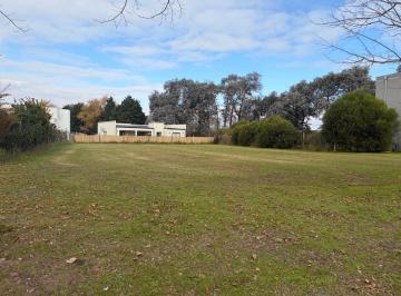 Terreno · 800m² · Lote Interno de 800 m² en Venta - Barrio Sausalito