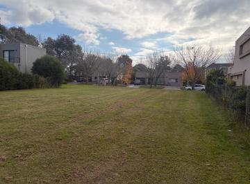 Terreno · 800m² · Lote de 800 m² en Venta - Barrio Sausalito
