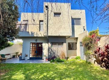 Casa de 6 ambientes, Quilmes · Venta Exclusiva Casa de 6 Ambientes - Bernal - Apta Credito