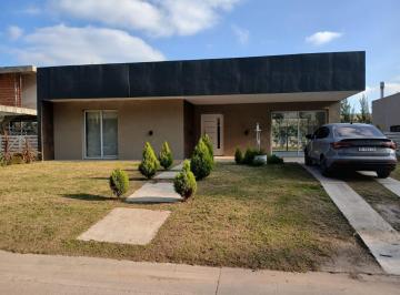 Casa · 600m² · Casa en Alquiler – Lares de Canningcasa