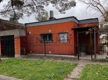 Casa · 90m² · 4 Ambientes · Casa 3 Dorm. en Ringuelet