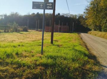 Foto · Terreno Esquina en Barrio Las Acacias - Colonia Tirolesa