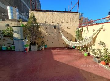 PH · 97m² · 4 Ambientes · Venta PH Villa Gral. Mitre - 4 Amb en Pb y 1er Piso C/ Quincho, Parrilla y Terraza – 125 m²
