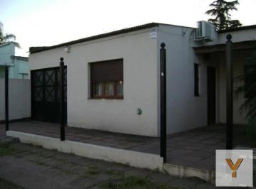 Casa · 100m² · 4 Ambientes · 1 Cochera · Casa en Venta - 3 Dorm. 1 Baño - Cochera - 400 m² - San Andrés de Giles