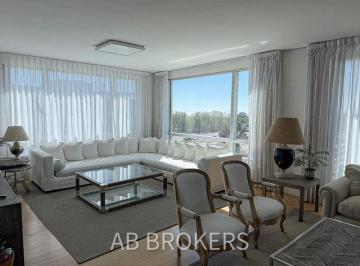 Departamento · 190m² · 4 Ambientes · 3 Cocheras · Alquiler 4 Ambientes con Dependencia Complejo Al Rio - Vicente Lopez - Seg 24 Hs - Full Amenities