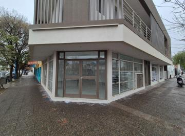 Local comercial · 65m² · 1 Ambiente · Se Alquila Local Centrico, General Roca