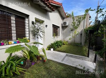 PH · 72m² · 4 Ambientes · PH Venta Olivos Patio