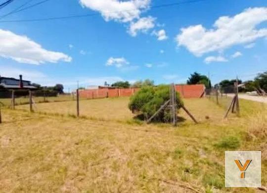 Terreno en venta de 470m² sobre calle 475 y 18, ideal para desarrollo
