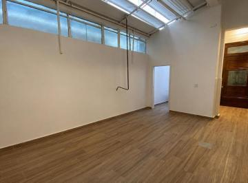 Departamento · 70m² · 4 Ambientes · Departamento en Venta 4 Ambientes en Recoleta - Reciclado a Nuevo - Apto Credito Apto Profesional.