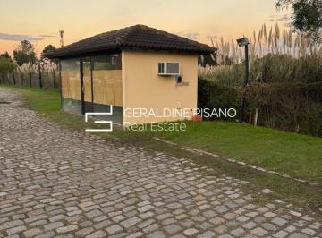 Local comercial · 20m² · 1 Cochera · Local en Alquiler en Tigre, G. B. a. Zona Norte, Argentina