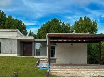 Casa de 4 ambientes, Costa Esmeralda · Casa Venta Costa Esmeralda Diseño con Vistas Abiertas