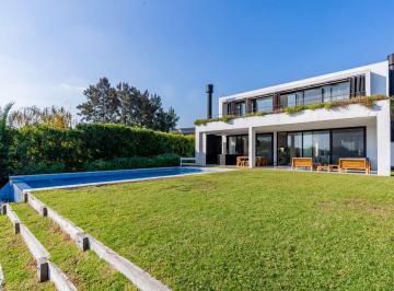 Casa · 470m² · 7 Ambientes · 2 Cocheras · Alquiler Casa Amoblada Al Agua Corredor Bancalari
