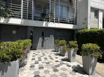Departamento · 43m² · 2 Ambientes · Dpto 2 Amb en Banfield - Nuevo Valor