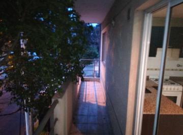 Departamento de 2 ambientes, Tres de Febrero · Alquiler Departamento de Dos Ambientes con Balcón Al Frente Sin Expensas