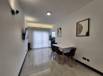 Departamento · 27m² · 1 Ambiente · Monoambiente Reciclado con Balcón Francés en Excelente Ubicación