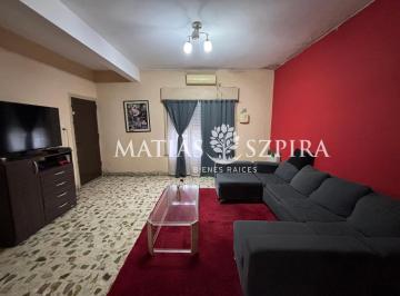 Local comercial · 180m² · 3 Ambientes · PH en Planta Alta y Locales Comerciales