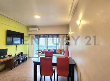 Departamento · 57m² · 2 Ambientes · Venta 2 Ambientes Amplio en Floresta.