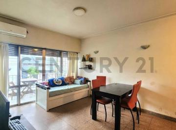 Departamento · 57m² · 2 Ambientes · Venta 2 Ambientes Amplio en Floresta