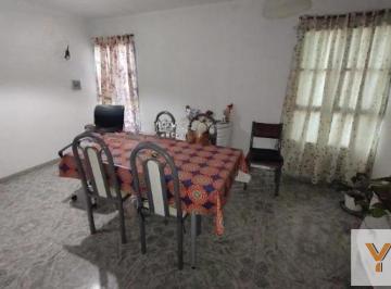 Departamento · 100m² · 5 Ambientes · Dúplex en Venta - 4 Dorm. 4 Baños - 100 m² - Villa Elvira, La Plata