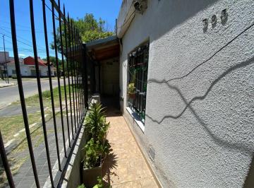 Casa · 159m² · 6 Ambientes · 2 Cocheras · Venta Casa en Lomas de Zamora