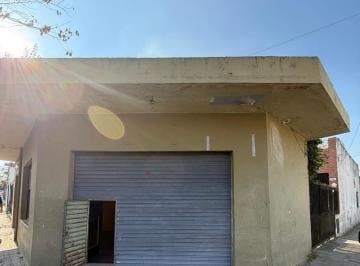 Casa · 143m² · 3 Ambientes · 1 Cochera · Casa con Dos Locales Independientes