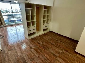 Departamento · 32m² · 1 Ambiente · 1 Cochera · Monoambiente con Balcon y Cochera. Excelente Estado!