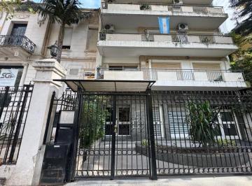 Departamento · 42m² · 2 Ambientes · Departamento de 1 Dormitorio en Alquiler en Lourdes.