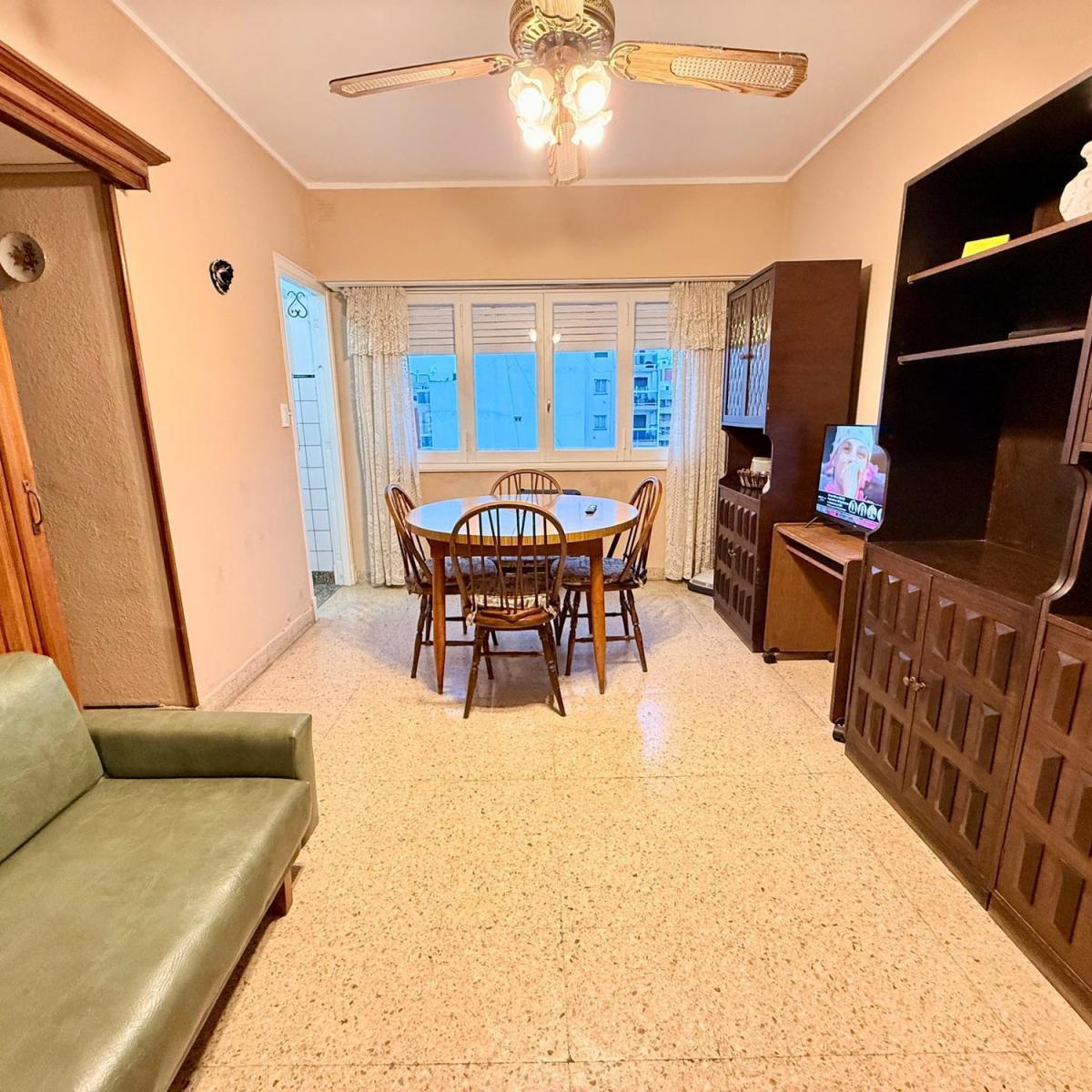 Departamento en venta. 2 ambientes al frente.