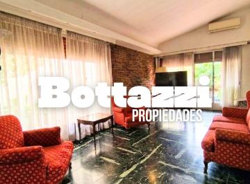 PH · 182m² · 5 Ambientes · Amplio PH con Parque y Cochera, Inmejorable Ubicación!