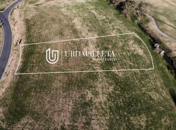 Terreno · 1910m² · Lote en Venta en Pilara - El Faeton Sobre Cancha de Golf - Pilará - Pilar