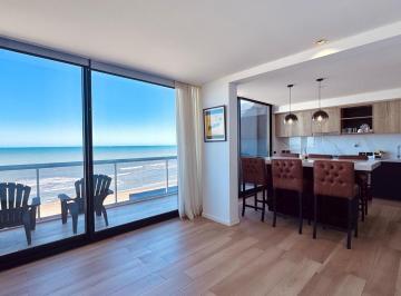 Departamento · 73m² · 3 Ambientes · 1 Cochera · Venta Depto 3 Amb/ Terraza Propia C/coch - Primer Linea Al Mar